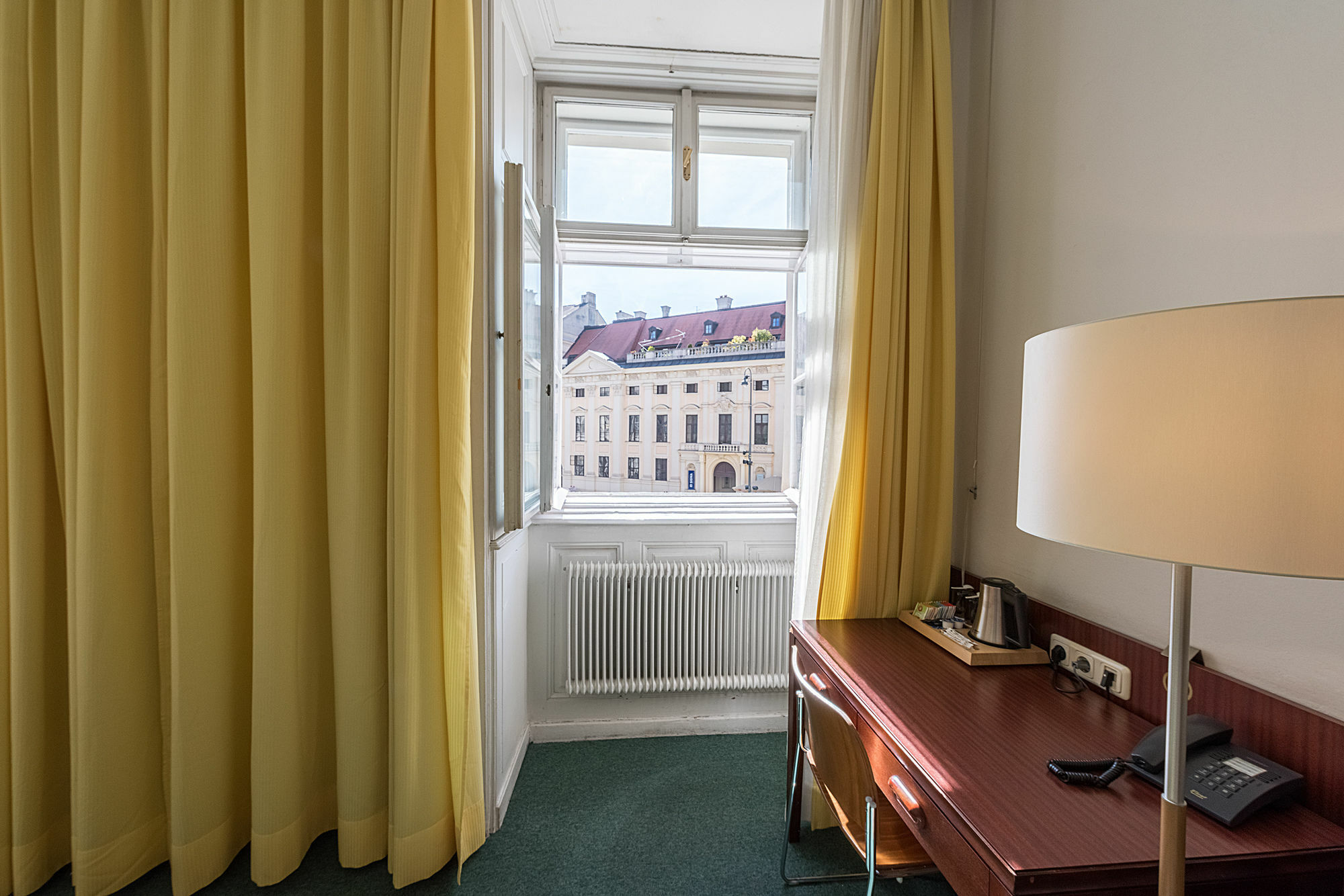 Benediktushaus Im Schottenstift Viena Exterior foto
